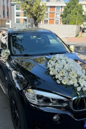 Özel Günlerinizde Size Özel Gül,Gerbera,Lilyum ve Şık Oto Süsleme Malzemeleri ile Hizmet Veriyoruz.