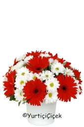 Gerbera,Lilyum , Güllerden ve Mevsim Çiçeklerinden Yapılmış Şık Aranjman Çiçek